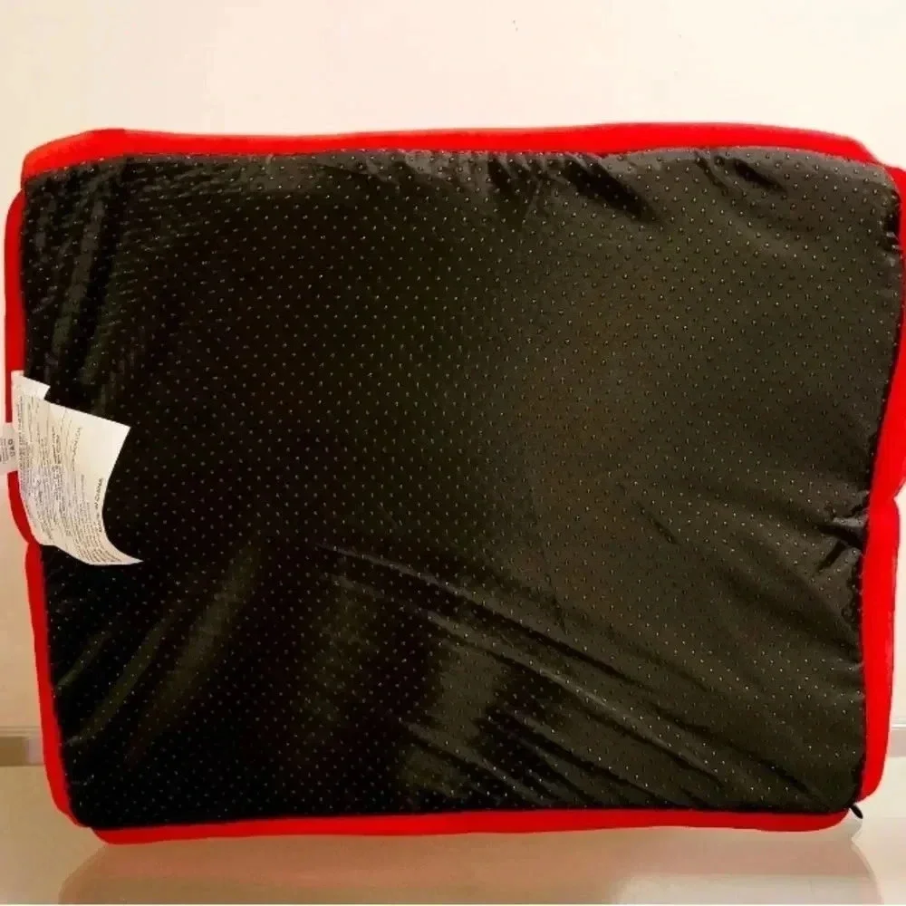 NEW with tags Berkshire Snoopy Peanuts Pet Dog Cat Bed
